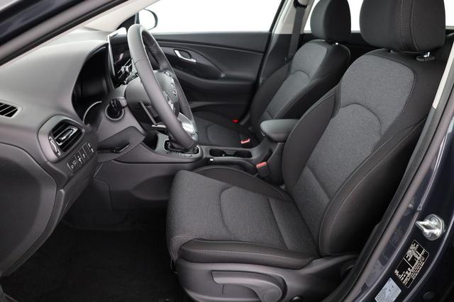 Hyundai i30 Kombi Smart 1.5 T-GDI DCT Smart, LED, Kamera, Winter 