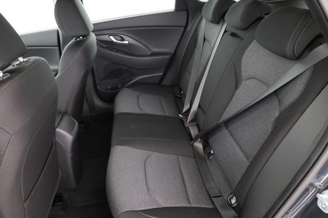 Hyundai i30 Kombi Smart 1.5 T-GDI DCT Smart, LED, Kamera, Winter 