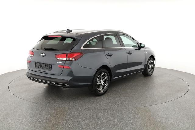 Hyundai i30 Kombi Smart 1.5 T-GDI DCT Smart, LED, Kamera, Winter 