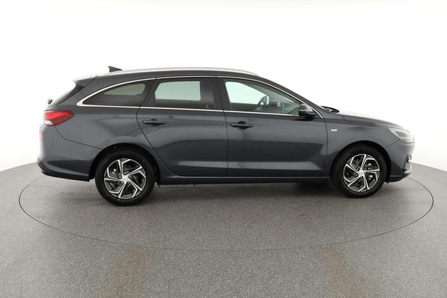 Hyundai i30 Kombi Smart 1.5 T-GDI DCT Smart, LED, Kamera, Winter 