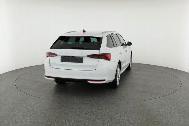 Skoda Octavia Combi 1.5 TSI mHEV 110 kW Selection DSG Facelift, Teilleder, 18-Zoll, Matrix, sofort 