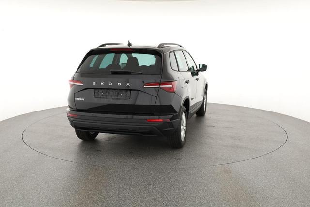 Skoda Karoq SELECTION 1.5 TSI Selection, AHK, Navi, Ladeboden, Winter, 4-J Garantie 