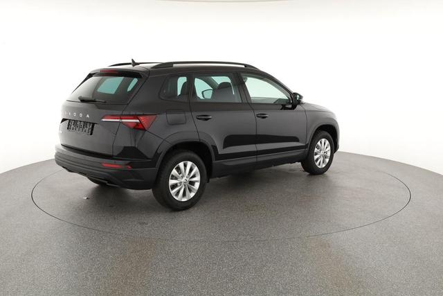 Skoda Karoq SELECTION 1.5 TSI Selection, AHK, Navi, Ladeboden, Winter, 4-J Garantie 