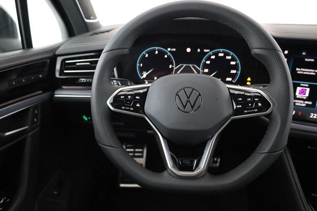 Volkswagen Touareg 3.0 TDI 210 kW 4Motion R-Line V6 Black, Dynaudio, HUD, Luft, Standheizung 