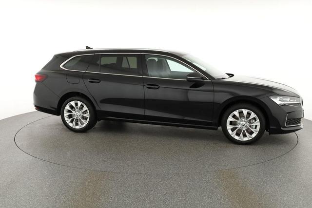 Skoda Superb Combi 2.0 TSI 195 kW 4x4 Selection DSG Selection, AHK, Matrix, Navi, Ladeboden 