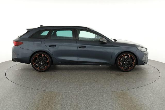 Cupra Leon Sportstourer 2.0 TSI 245 kW 4Drive VZ ST DSG 4Drive, Pano, AHK, Side 