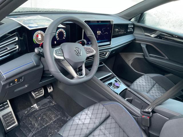 Volkswagen Tiguan - 1.5 TSI eHybrid 200 kW R-Line Black, Pano, 20-Zoll, AHK, AreaView, 5-J Garantie