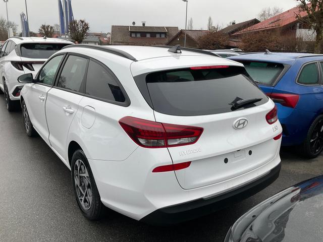 Hyundai i30 Kombi 1.5 T-GDI Smart, Navi, LED, Winter 