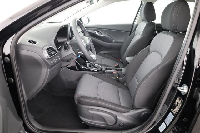 Hyundai i30 Kombi 1.5 T-GDI Smart, Navi, LED, Winter 