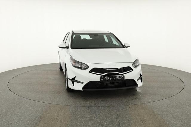 Kia Ceed 1.5 T-GDI DCT, Navi, Kamera, Sitzheizung 