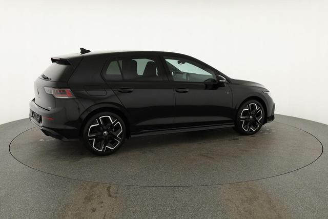 Volkswagen Golf 1.5 eTSI 110 kW R-Line VIII DSG Black, IQ.Light, 18-Zoll, Navi 