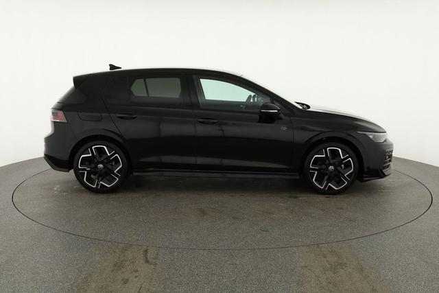 Volkswagen Golf 1.5 eTSI 110 kW R-Line VIII DSG Black, IQ.Light, 18-Zoll, Navi 