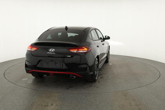 Hyundai i30 N Line 1.5 T-GDI DCT Fastback N-LINE, Navi, 18-Zoll, Kamera, LED, Winter 