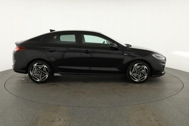 Hyundai i30 N Line 1.5 T-GDI DCT Fastback N-LINE, Navi, 18-Zoll, Kamera, LED, Winter 