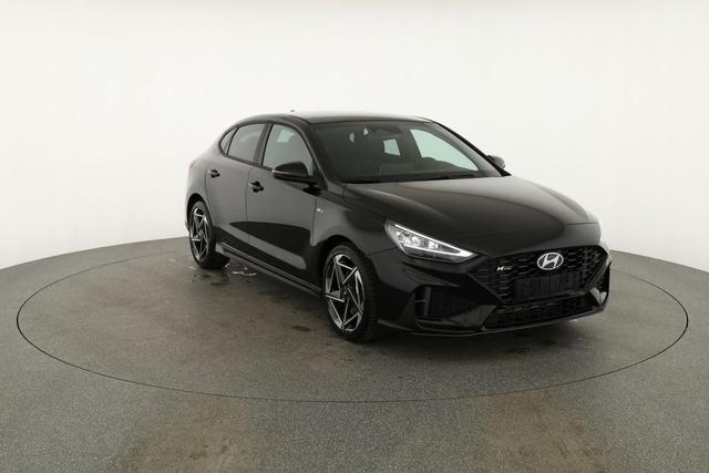 Hyundai i30 N Line 1.5 T-GDI DCT Fastback N-LINE, Navi, 18-Zoll, Kamera, LED, Winter 