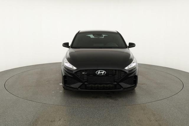 Hyundai i30 N Line 1.5 T-GDI DCT Fastback N-LINE, Navi, 18-Zoll, Kamera, LED, Winter 