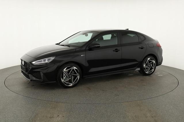 Hyundai i30 N Line 1.5 T-GDI DCT Fastback N-LINE, Navi, 18-Zoll, Kamera, LED, Winter 