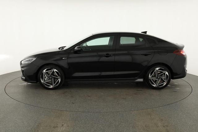 Hyundai i30 N Line 1.5 T-GDI DCT Fastback N-LINE, Navi, 18-Zoll, Kamera, LED, Winter 