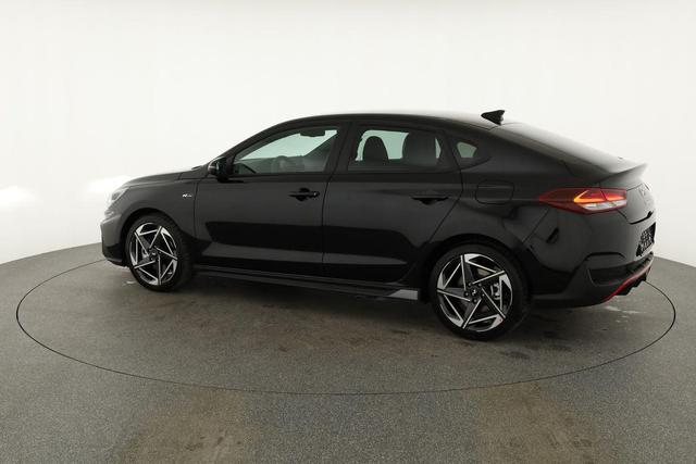 Hyundai i30 N Line 1.5 T-GDI DCT Fastback N-LINE, Navi, 18-Zoll, Kamera, LED, Winter 
