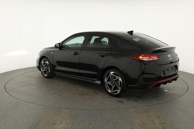 Hyundai i30 N Line 1.5 T-GDI DCT Fastback N-LINE, Navi, 18-Zoll, Kamera, LED, Winter 