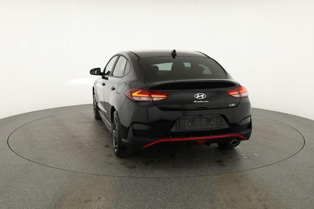 Hyundai i30 N Line 1.5 T-GDI DCT Fastback N-LINE, Navi, 18-Zoll, Kamera, LED, Winter 