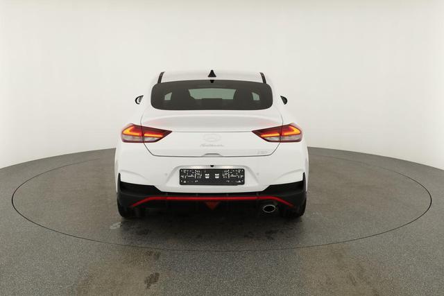 Hyundai i30 N Line 1.5 T-GDI DCT Fastback N-LINE, Navi, 18-Zoll, Kamera, LED, Winter 
