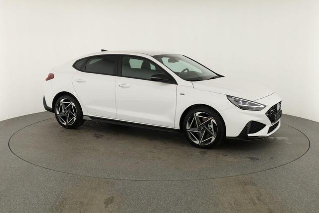 Hyundai i30 N Line 1.5 T-GDI DCT Fastback N-LINE, Navi, 18-Zoll, Kamera, LED, Winter 
