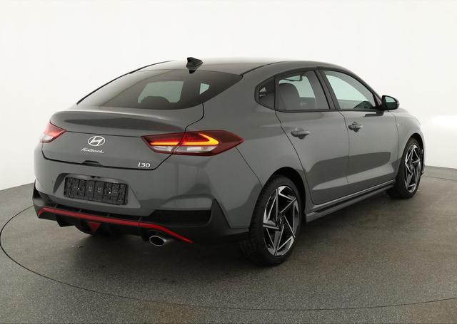 Hyundai i30 N Line 1.5 T-GDI DCT Fastback N-LINE, Navi, 18-Zoll, Kamera, LED, Winter 