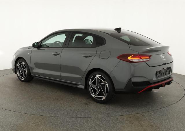 Hyundai i30 N Line 1.5 T-GDI DCT Fastback N-LINE, Navi, 18-Zoll, Kamera, LED, Winter 