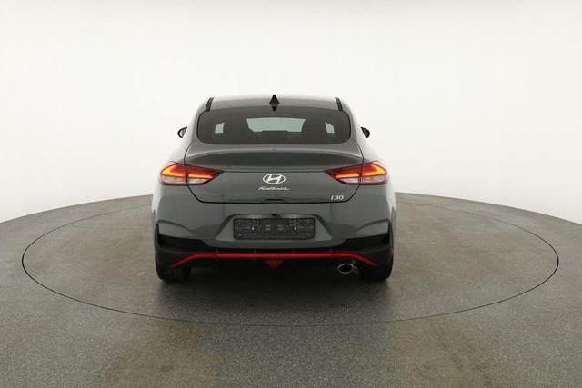 Hyundai i30 N Line 1.5 T-GDI DCT Fastback N-LINE, Navi, 18-Zoll, Kamera, LED, Winter 