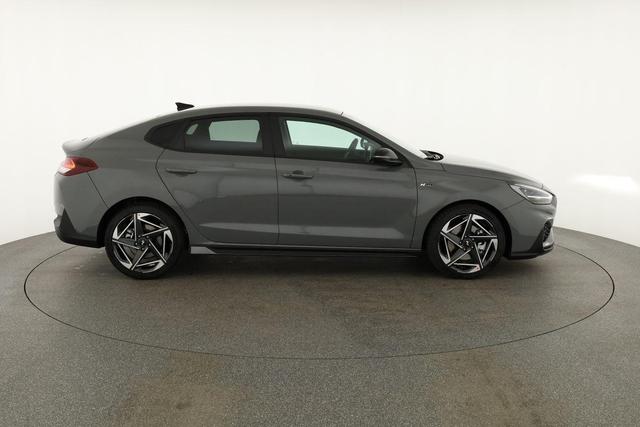 Hyundai i30 N Line 1.5 T-GDI DCT Fastback N-LINE, Navi, 18-Zoll, Kamera, LED, Winter 