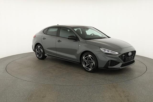 Hyundai i30 N Line 1.5 T-GDI DCT Fastback N-LINE, Navi, 18-Zoll, Kamera, LED, Winter 