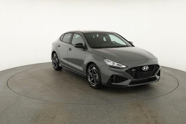 Hyundai i30 N Line 1.5 T-GDI DCT Fastback N-LINE, Navi, 18-Zoll, Kamera, LED, Winter 