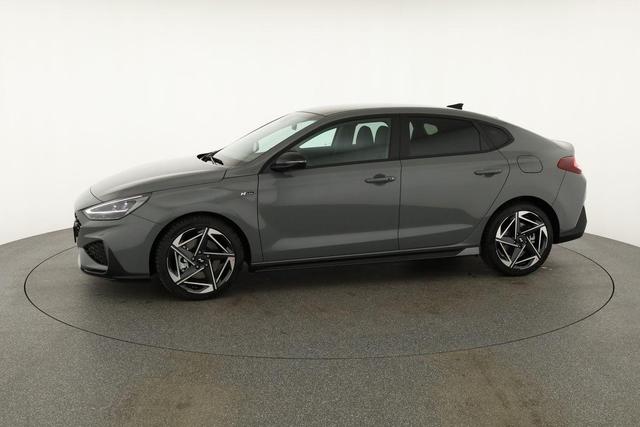 Hyundai i30 N Line 1.5 T-GDI DCT Fastback N-LINE, Navi, 18-Zoll, Kamera, LED, Winter 