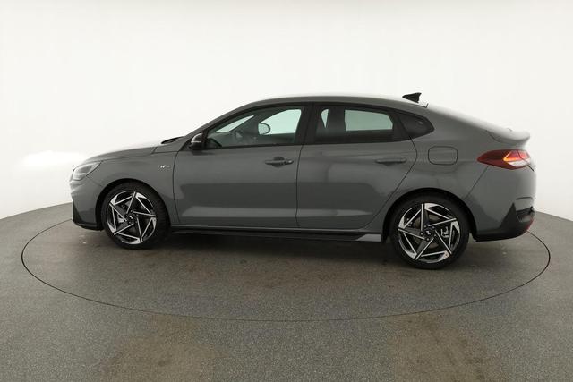 Hyundai i30 N Line 1.5 T-GDI DCT Fastback N-LINE, Navi, 18-Zoll, Kamera, LED, Winter 