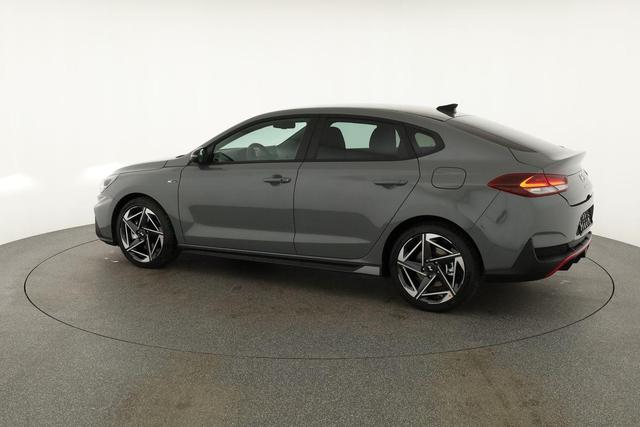 Hyundai i30 N Line 1.5 T-GDI DCT Fastback N-LINE, Navi, 18-Zoll, Kamera, LED, Winter 