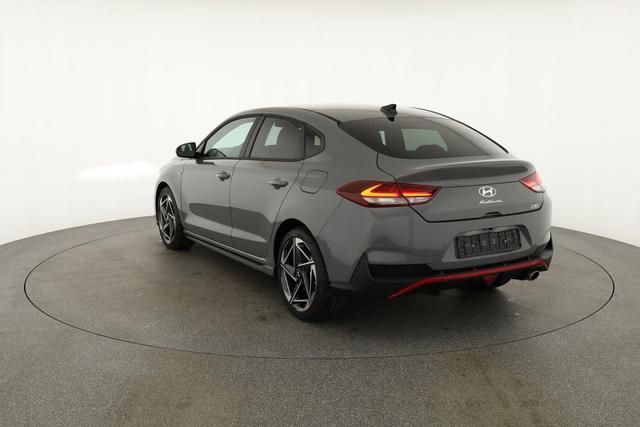 Hyundai i30 N Line 1.5 T-GDI DCT Fastback N-LINE, Navi, 18-Zoll, Kamera, LED, Winter 