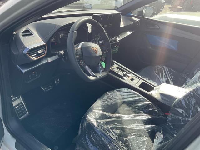 Cupra Leon Sportstourer - 2.0 TSI 245 kW 4Drive VZ ST DSG 4Drive, Pano, Sennheiser, el. Klappe