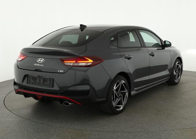 Hyundai i30 N Line 1.5 T-GDI DCT Fastback N-LINE, Navi, 18-Zoll, Kamera, LED, Winter 