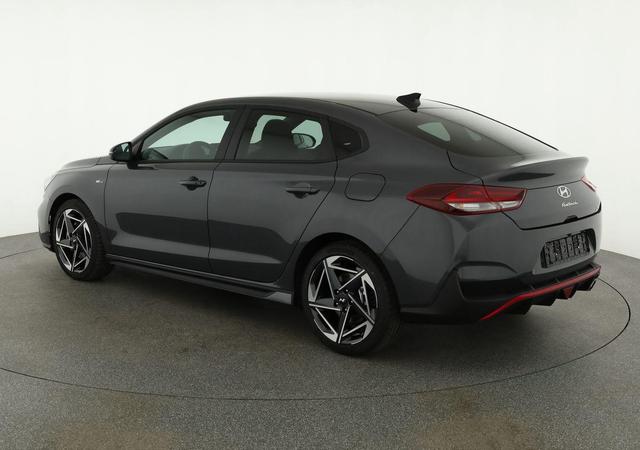 Hyundai i30 N Line 1.5 T-GDI DCT Fastback N-LINE, Navi, 18-Zoll, Kamera, LED, Winter 