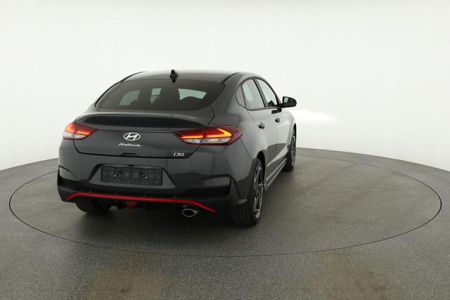 Hyundai i30 N Line 1.5 T-GDI DCT Fastback N-LINE, Navi, 18-Zoll, Kamera, LED, Winter 
