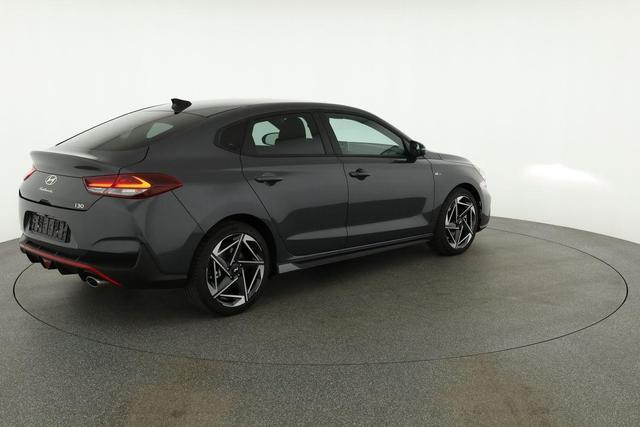 Hyundai i30 N Line 1.5 T-GDI DCT Fastback N-LINE, Navi, 18-Zoll, Kamera, LED, Winter 