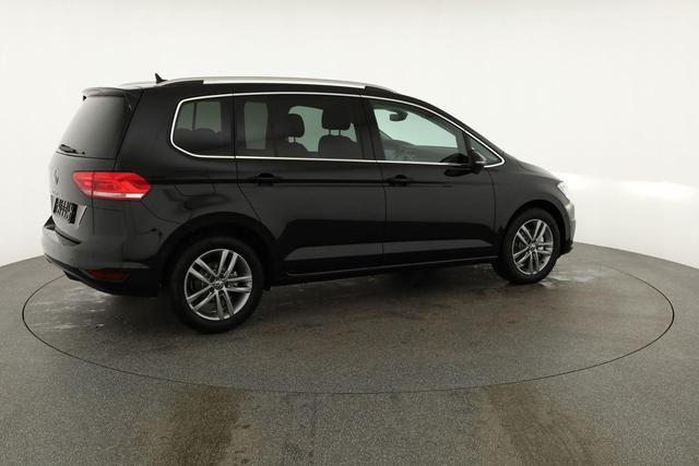 Volkswagen Touran Comfortline BMT/Start-Stopp 1.5 TSI DSG Comfortline, AHK, easyOpen, Navi, Winterpaket 