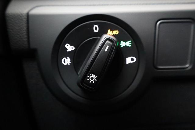 Volkswagen T-Cross 1.5 TSI 110 kW Life DSG Life, IQ.Light, ACC, Kamera, 17-Zoll, Winterpaket 
