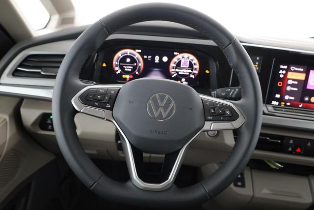 Volkswagen T7 Multivan Edition lang TDI DSG LÜ, 7-Sitzer, AHK, 19-Zoll, Area, Navi 