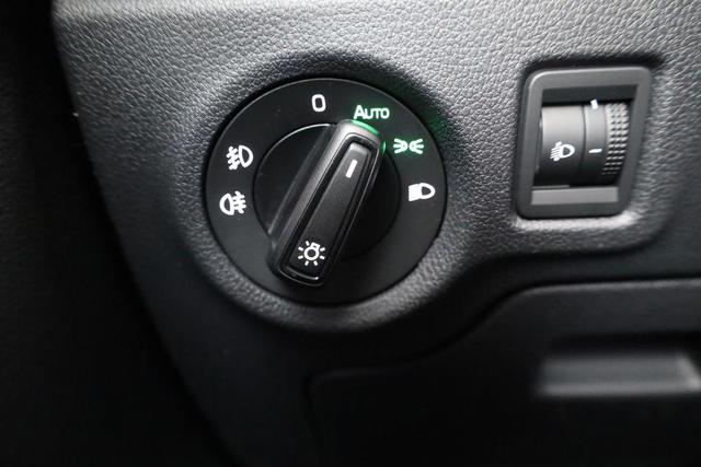 Skoda Fabia Selection 1.0 TSI DSG 130 Jahre, Kamera, Side, Winter, Ladeboden, 5-J Garantie 