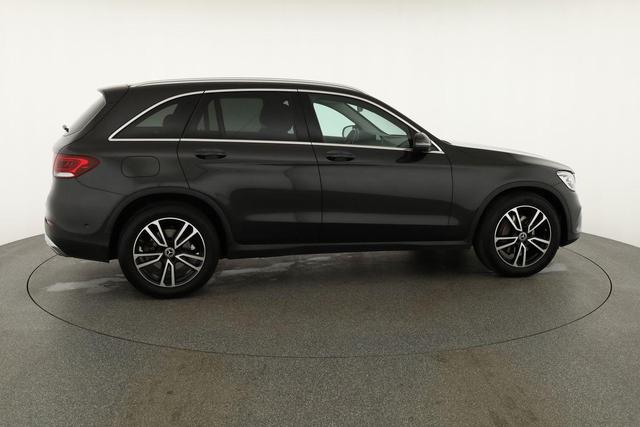 Mercedes-Benz GLC 220 d 4Matic (253.915) 220d 4Matic, LED, AHK, Kamera, Navi, el. Heckklappe 