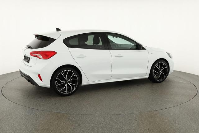 Ford Focus ST-Line 1.0 EcoBoost AT ST-Line, Navi, LED, Winterpaket 