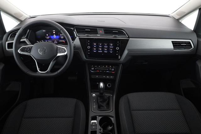 Volkswagen Touran Comfortline BMT/Start-Stopp 1.5 TSI DSG Comfortline, 7-Sitzer, AHK, easyOpen, Navi, Winterpaket 