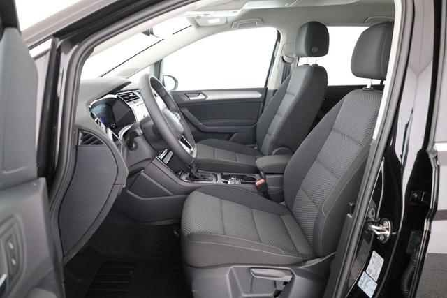 Volkswagen Touran Comfortline BMT/Start-Stopp 1.5 TSI DSG Comfortline, 7-Sitzer, AHK, easyOpen, Navi, Winterpaket 